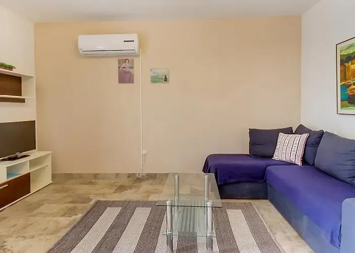 بيت ضيافة Tia Veli Lošinj