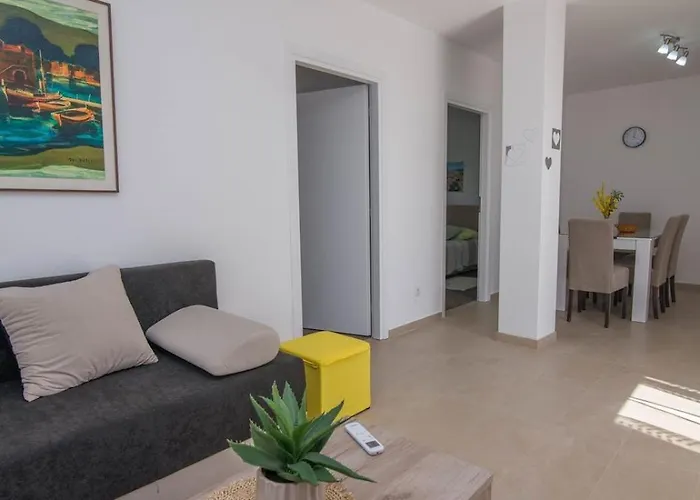 بيت ضيافة Tia Veli Lošinj