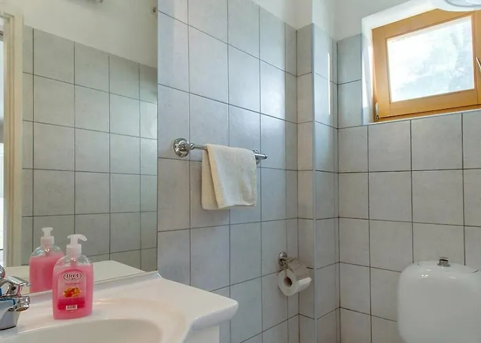 Tia 3* Veli Lošinj