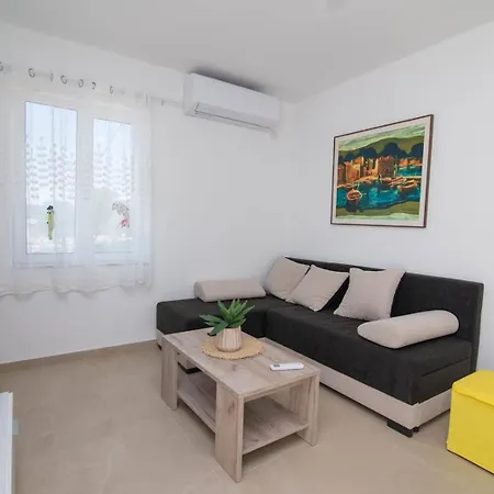 Konukevi Tia Veli Lošinj