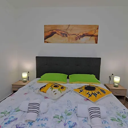 Konukevi Tia Veli Lošinj