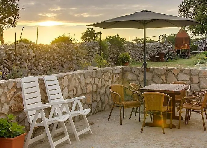 Casa de hóspedes Tia 3*