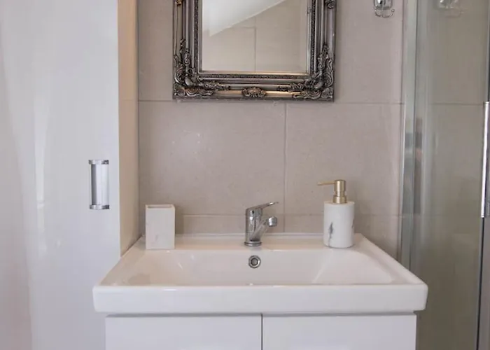 Casa de hóspedes Tia 3*