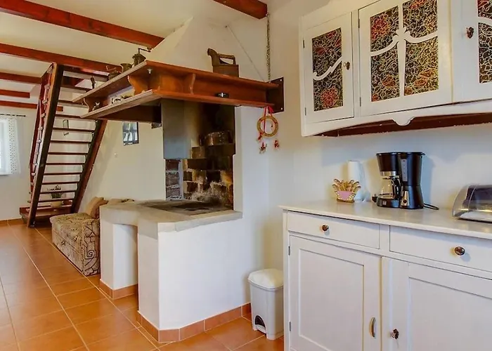 Casa de hóspedes Tia 3*